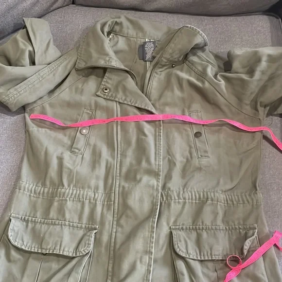 Matty M Army Green Utility anorak style Jacket with optional folded sleeves - Picture 8 of 13